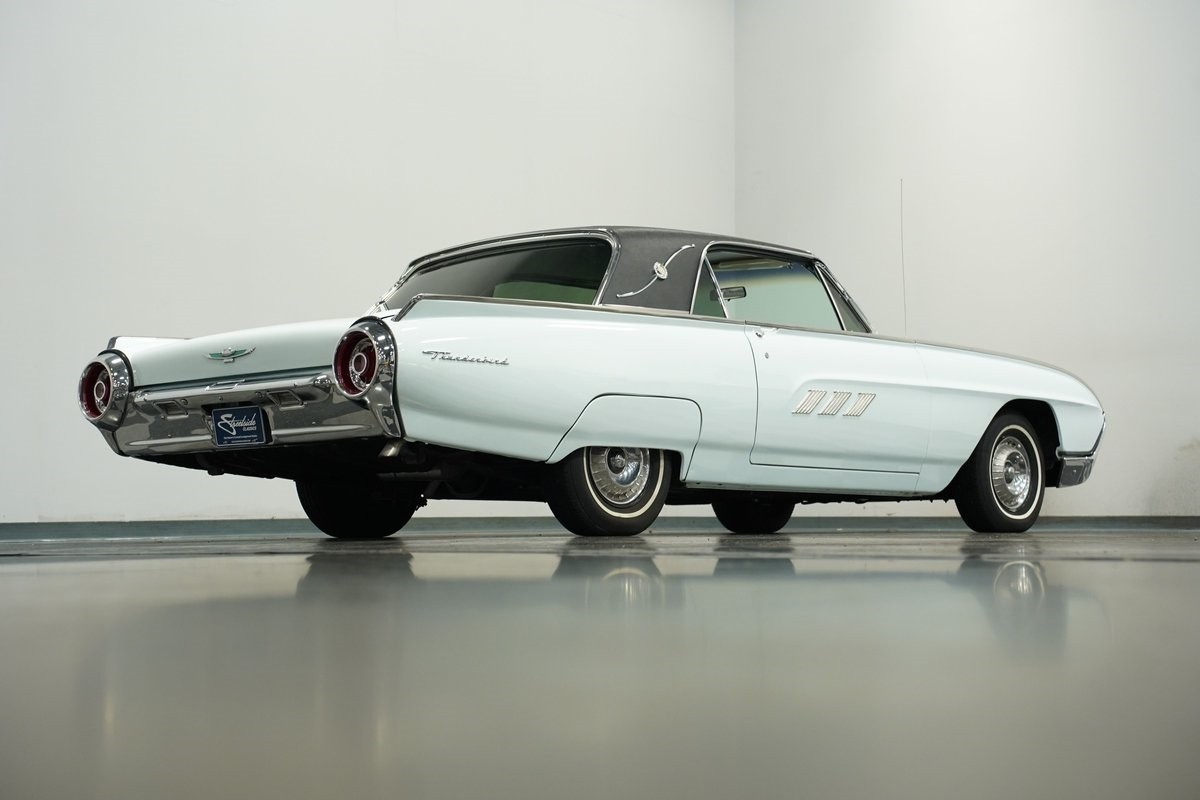 Ford-Thunderbird-1963-Hardtop-26