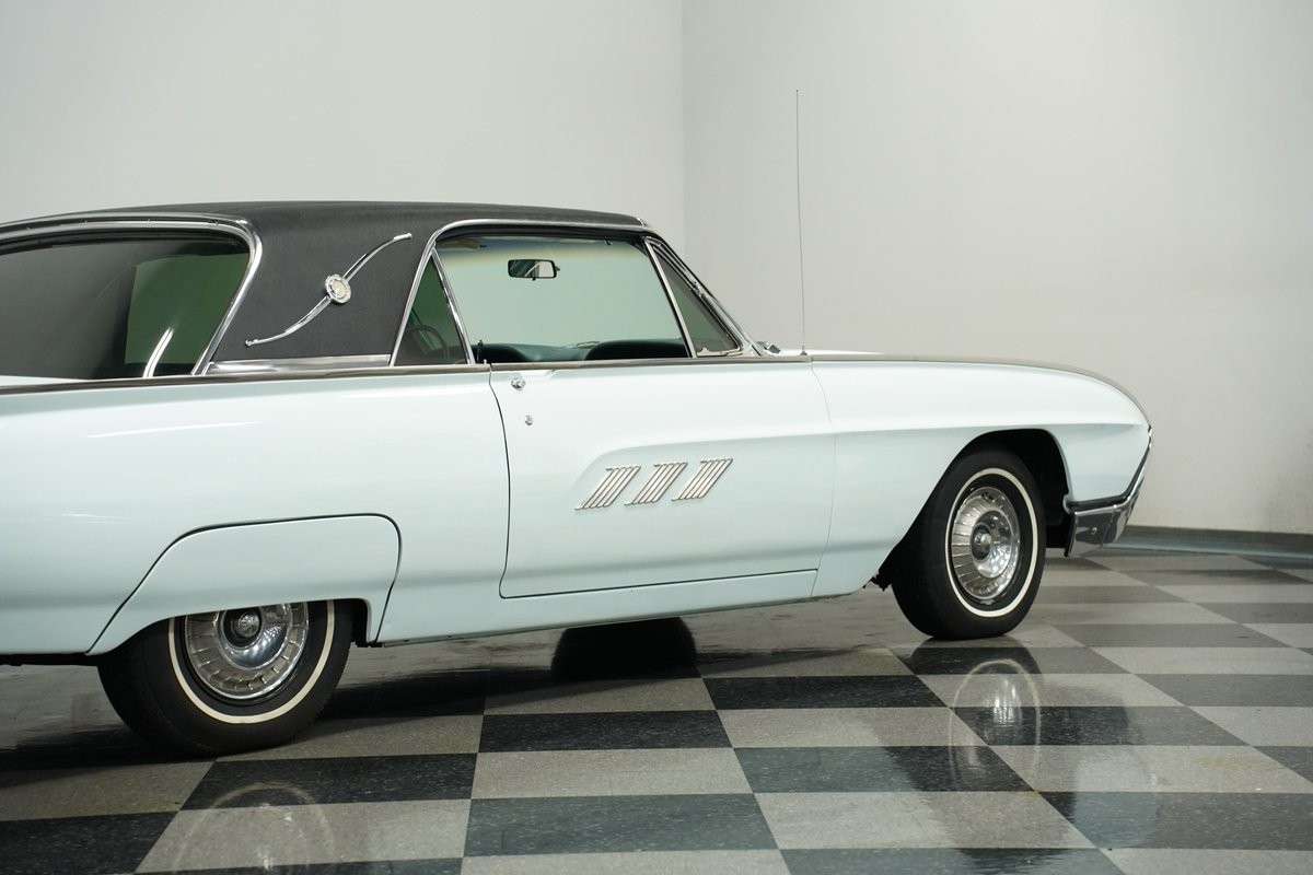 Ford-Thunderbird-1963-Hardtop-27