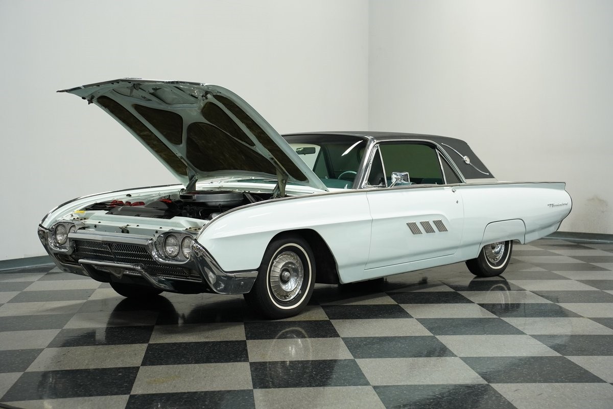 Ford-Thunderbird-1963-Hardtop-30