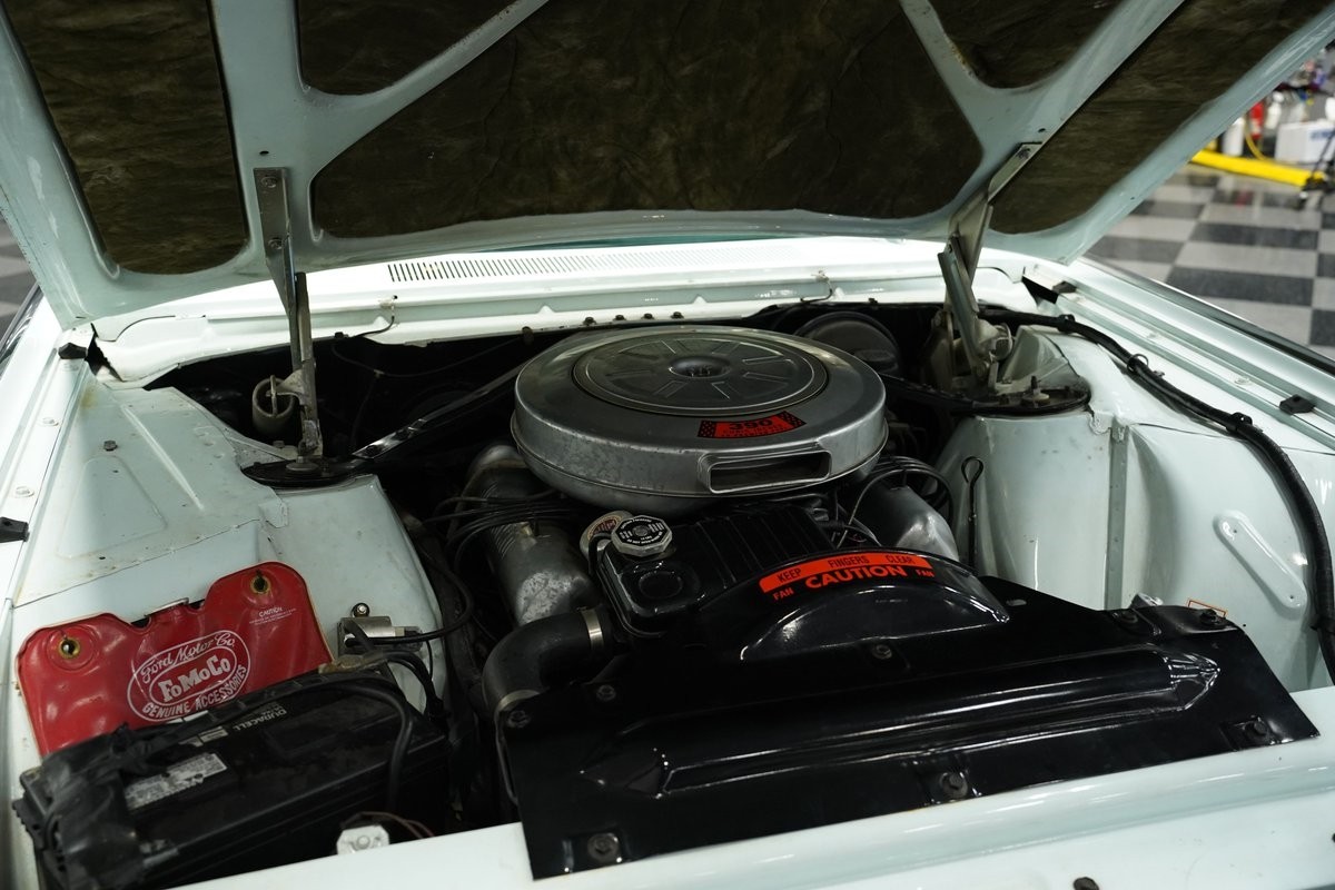 Ford-Thunderbird-1963-Hardtop-34