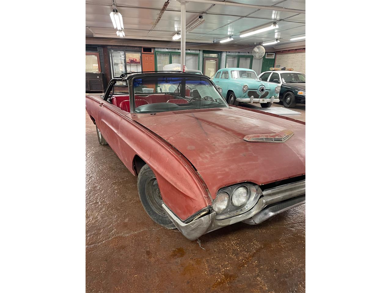 Ford-Thunderbird-1963-Primer-Red-2