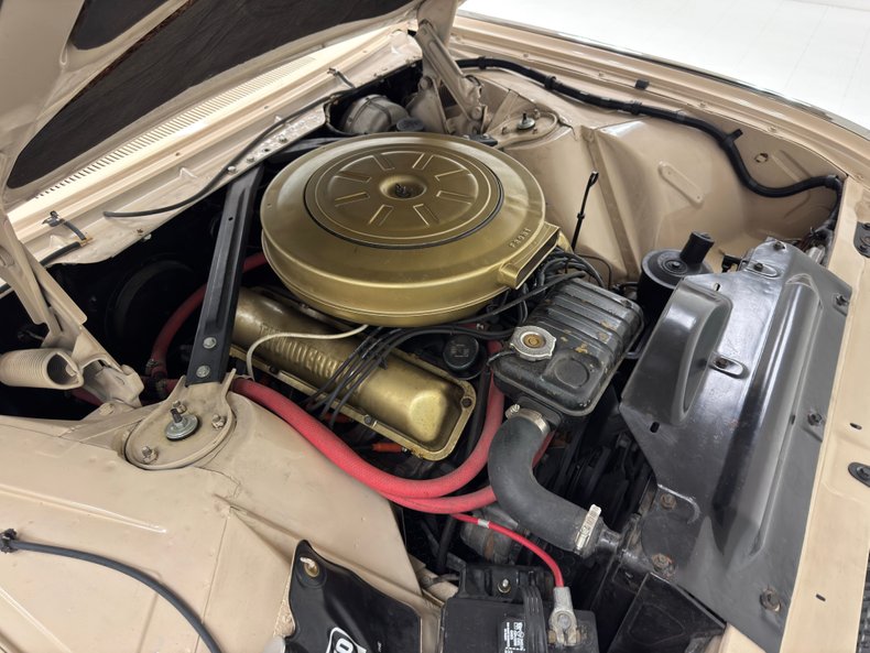 Ford-Thunderbird-1963-Sandshell-Beige-Beige-28