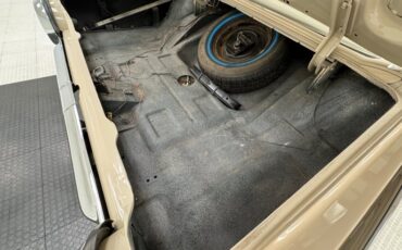 Ford-Thunderbird-1963-Sandshell-Beige-Beige-4