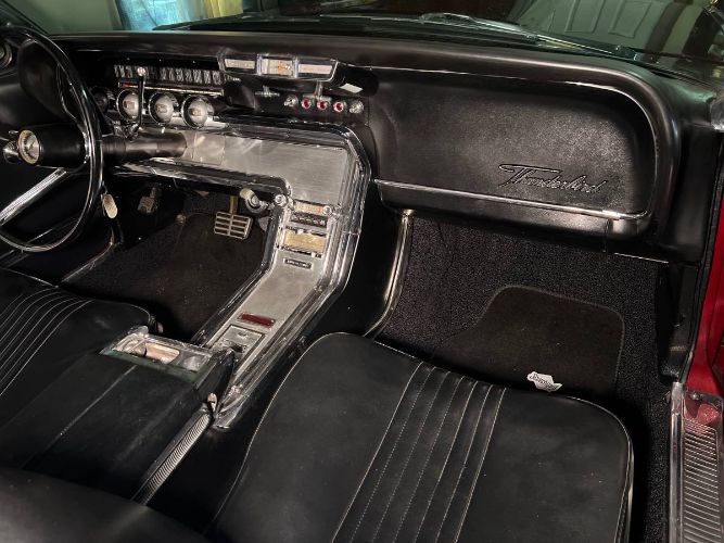Ford-Thunderbird-1964-Custom-11