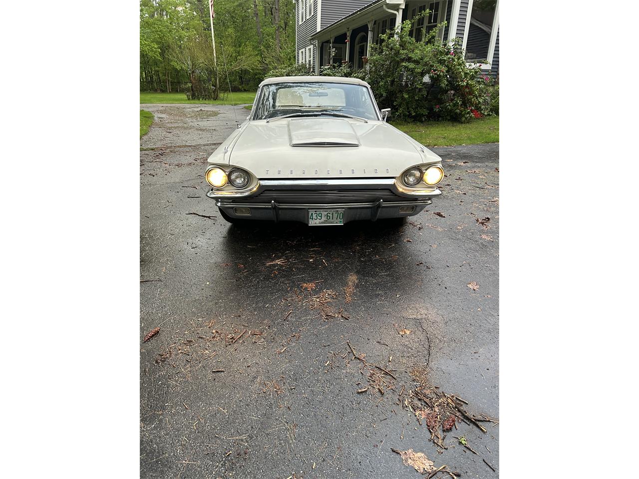 Ford-Thunderbird-1964-White-Black-3