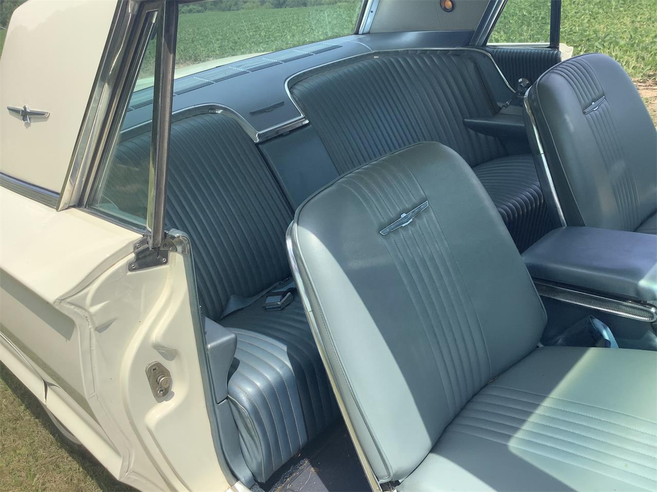 Ford-Thunderbird-1964-White-Blue-10