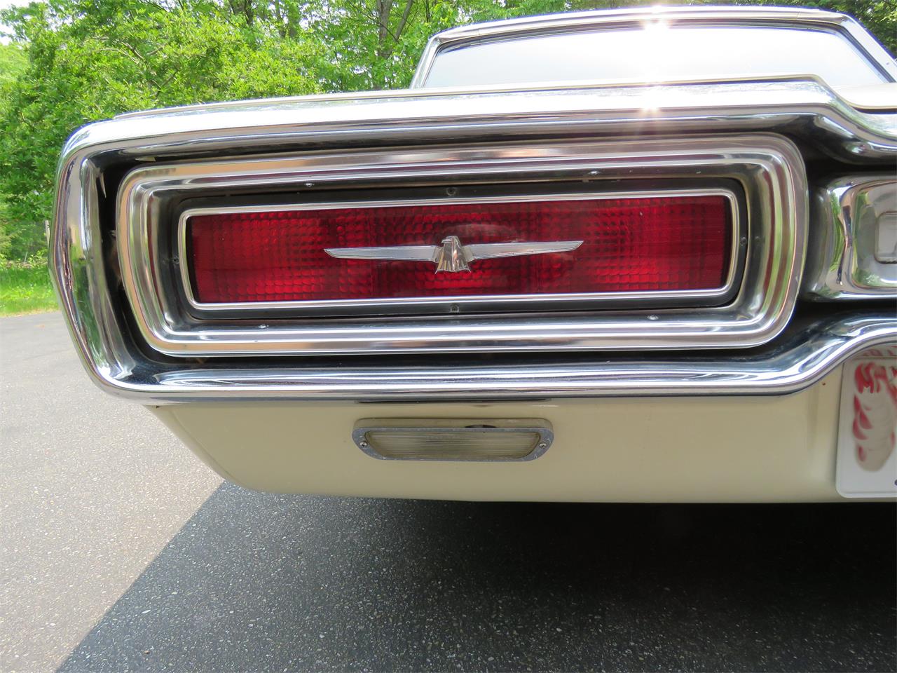 Ford-Thunderbird-1964-Wimbledon-White-Black-24