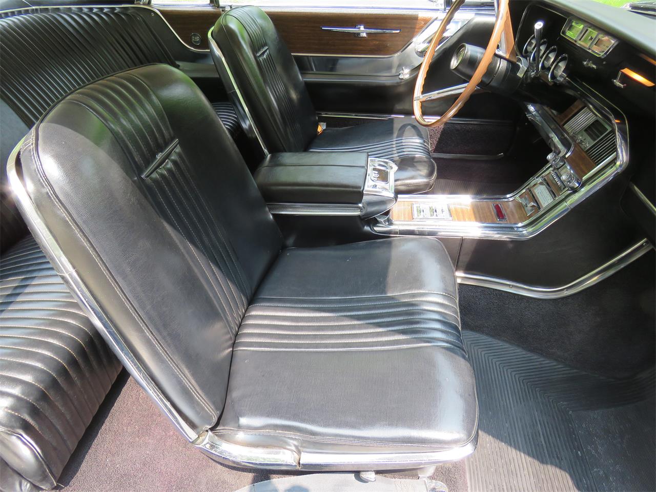 Ford-Thunderbird-1964-Wimbledon-White-Black-36