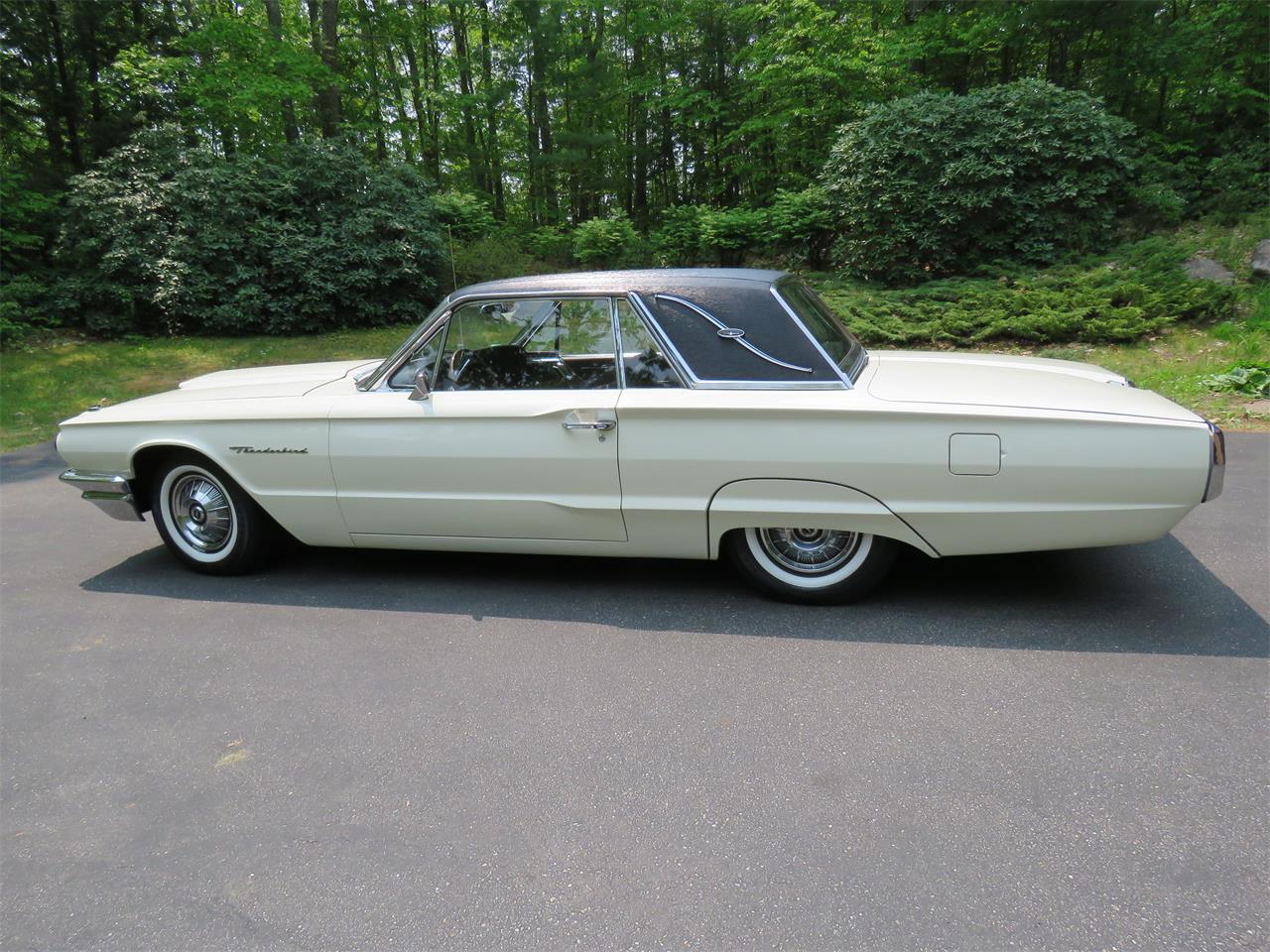 Ford-Thunderbird-1964-Wimbledon-White-Black