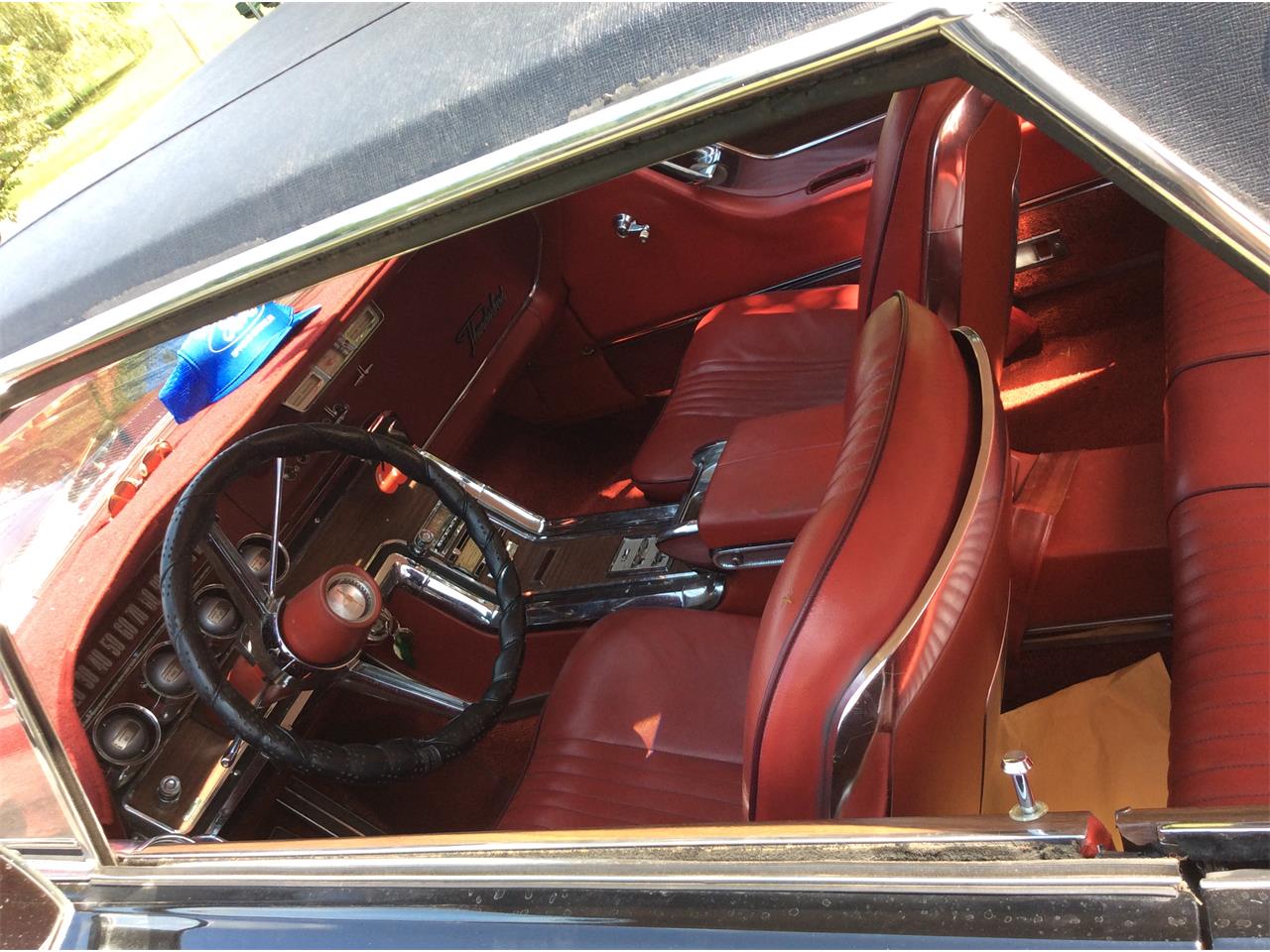 Ford-Thunderbird-1965-Black-Red-4