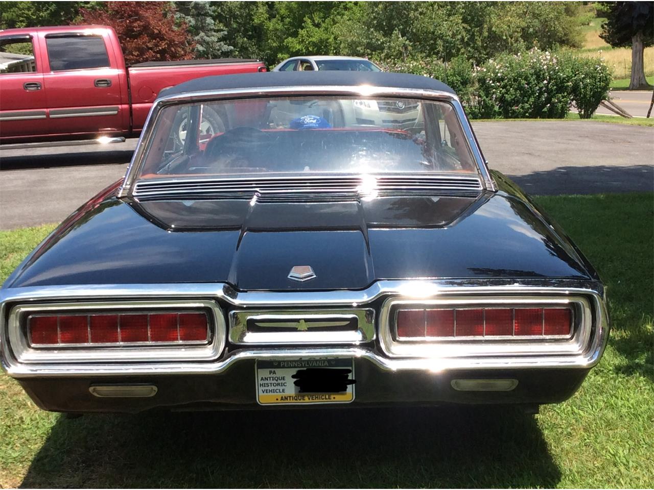 Ford-Thunderbird-1965-Black-Red-6