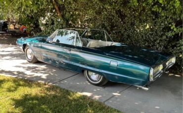 Ford-Thunderbird-1965-Convertible-2