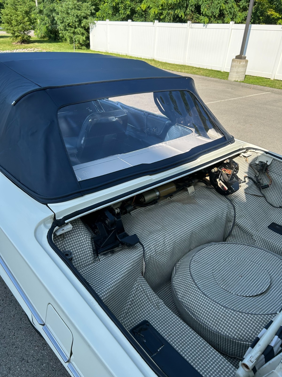 Ford-Thunderbird-1965-Convertible-20