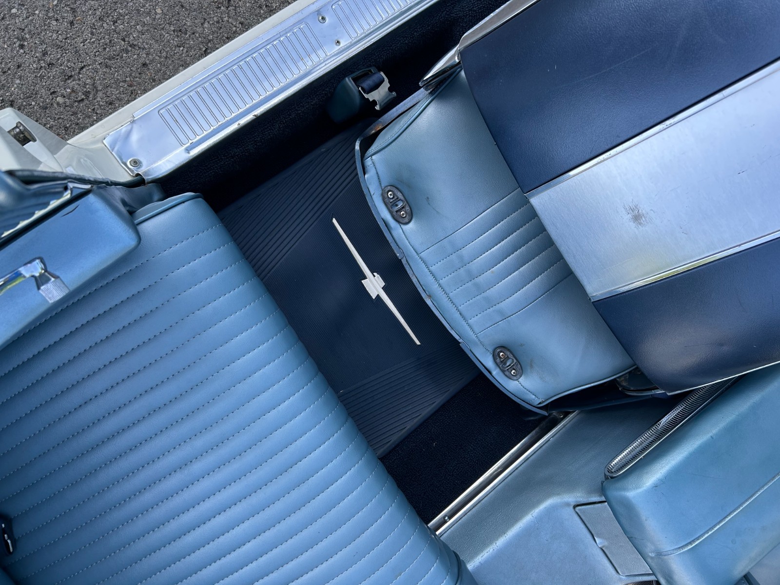 Ford-Thunderbird-1965-Convertible-25