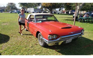 Ford-Thunderbird-1965-Rangoon-Red-White-1