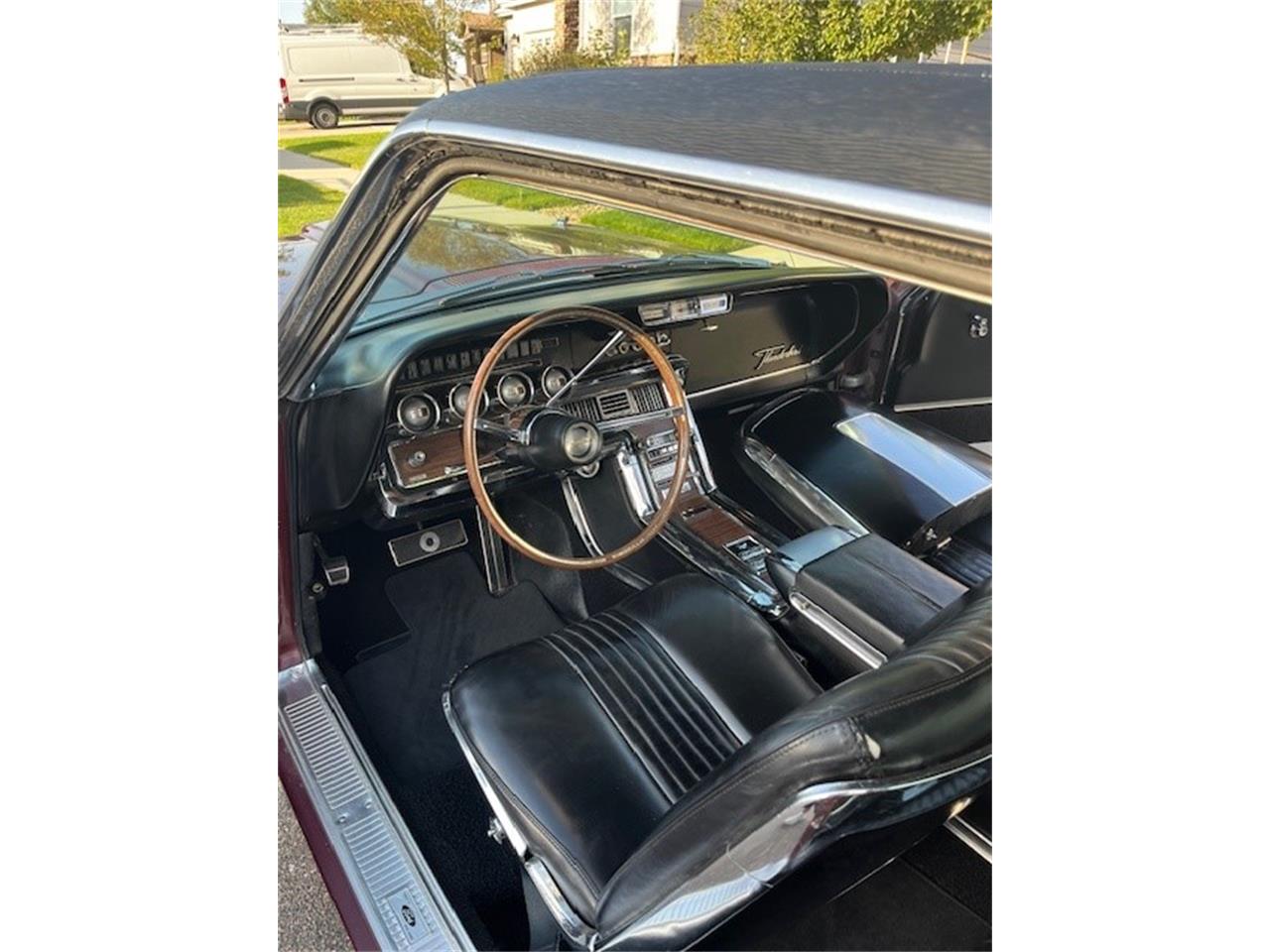 Ford-Thunderbird-1965-Vintage-Burgundy-Black-10