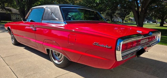 Ford-Thunderbird-1966-Candy-Apple-Red-1