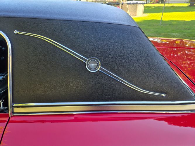 Ford-Thunderbird-1966-Candy-Apple-Red-13
