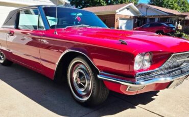 Ford-Thunderbird-1966-Candy-Apple-Red-33