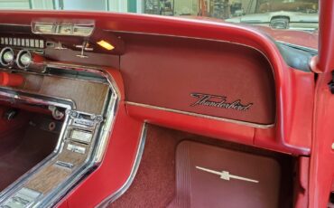 Ford-Thunderbird-1966-Coupe-15