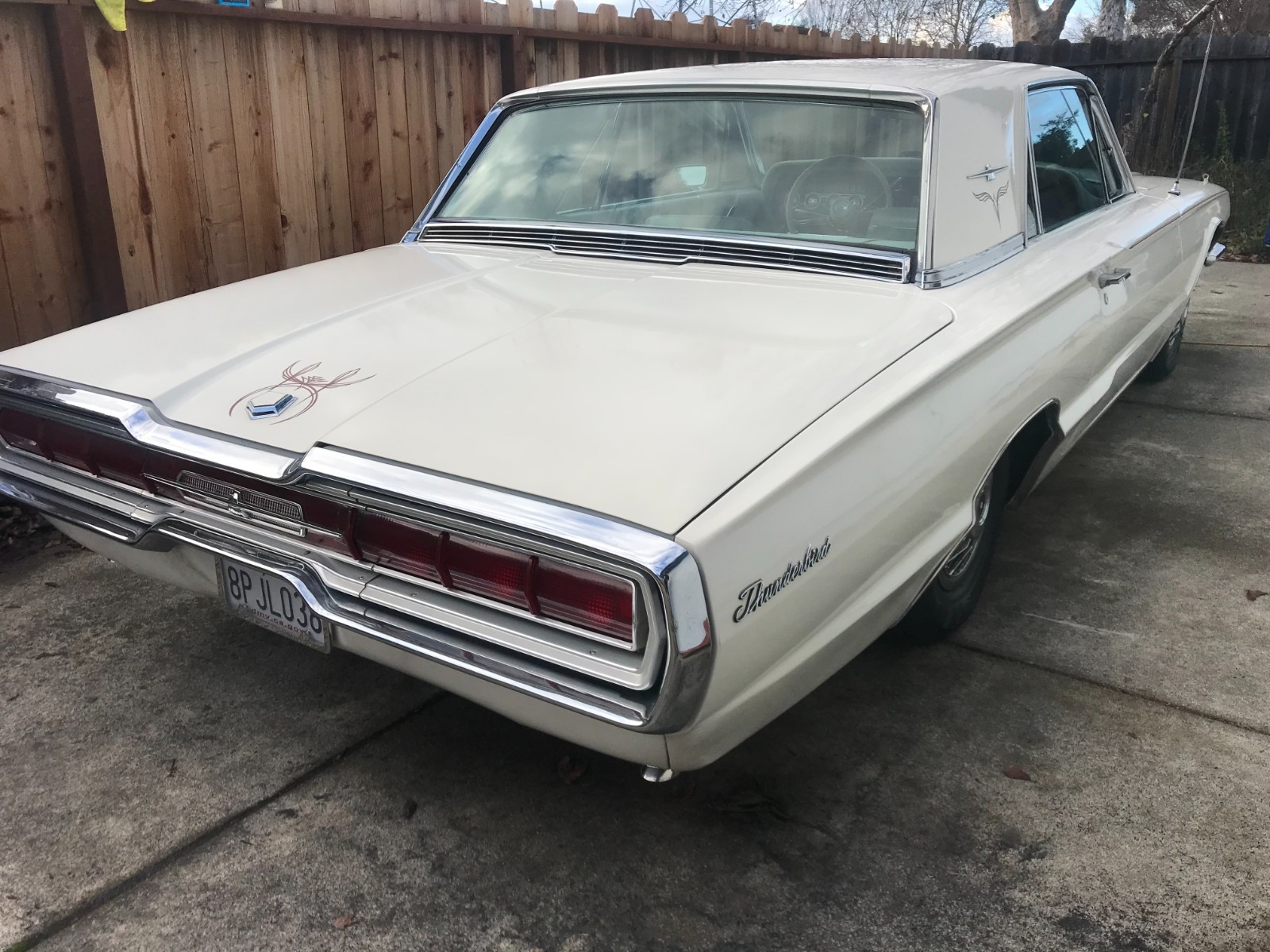 Ford-Thunderbird-1966-Coupe-6