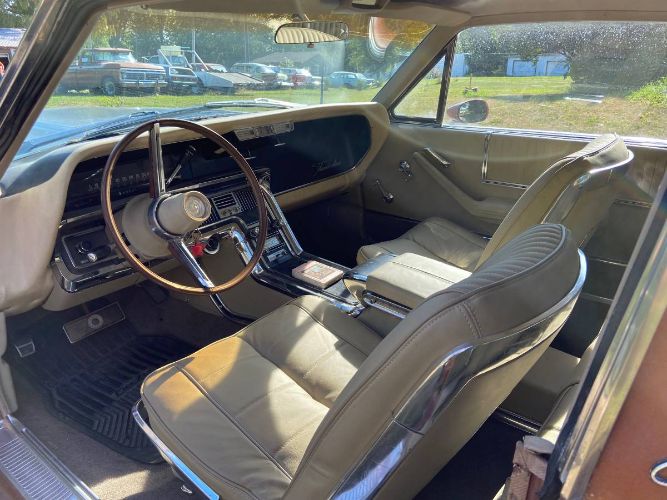 Ford-Thunderbird-1966-Custom-6
