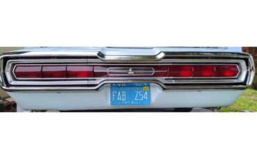Ford-Thunderbird-1966-Platinum-Blue-amp-White-Pearl-10
