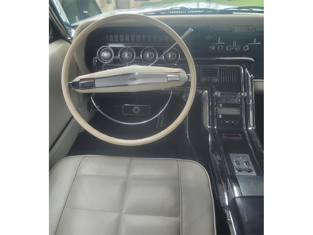 Ford-Thunderbird-1966-Platinum-Blue-amp-White-Pearl-22