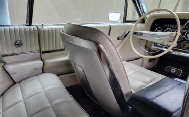 Ford-Thunderbird-1966-Platinum-Blue-amp-White-Pearl-4
