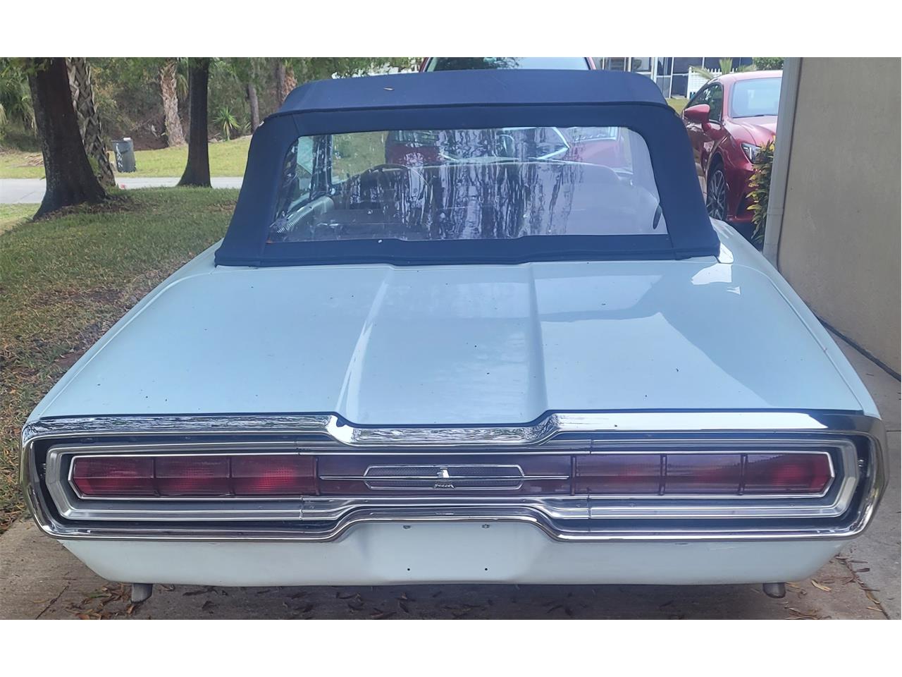Ford-Thunderbird-1966-Platinum-Blue-amp-White-Pearl-7