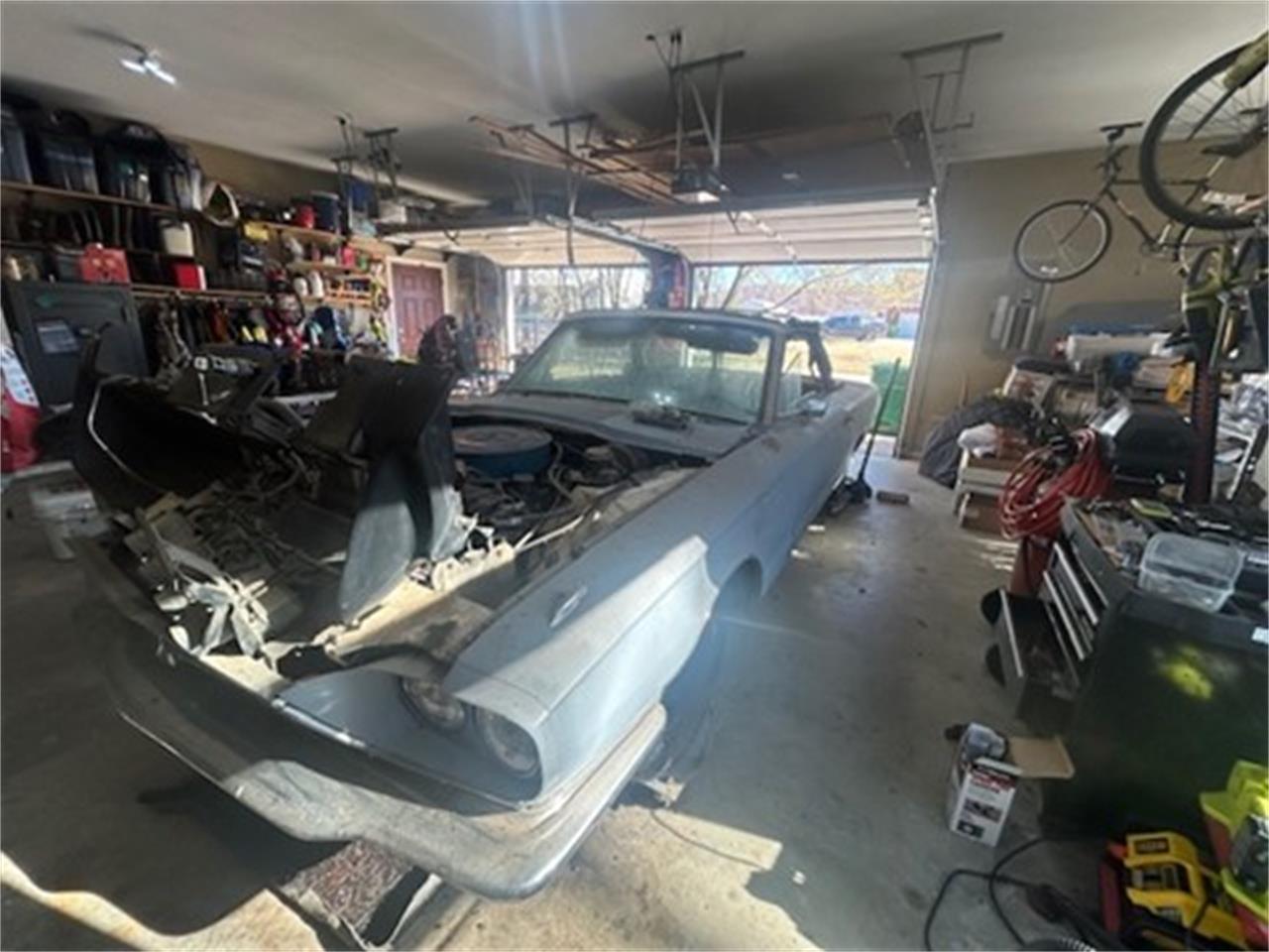 Ford-Thunderbird-1966-Primer-Gray-Black-1