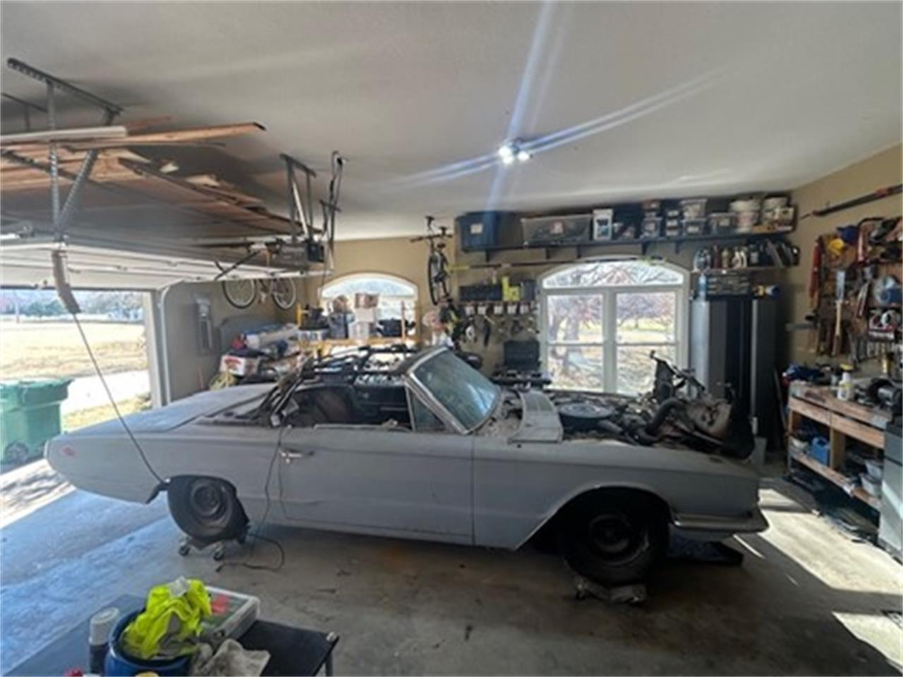Ford-Thunderbird-1966-Primer-Gray-Black-2