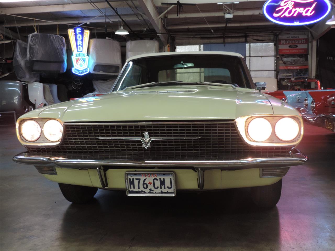 Ford-Thunderbird-1966-Spring-Time-Yellow-15