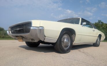 Ford-Thunderbird-1967-Coupe-18