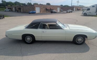 Ford-Thunderbird-1967-Coupe-23