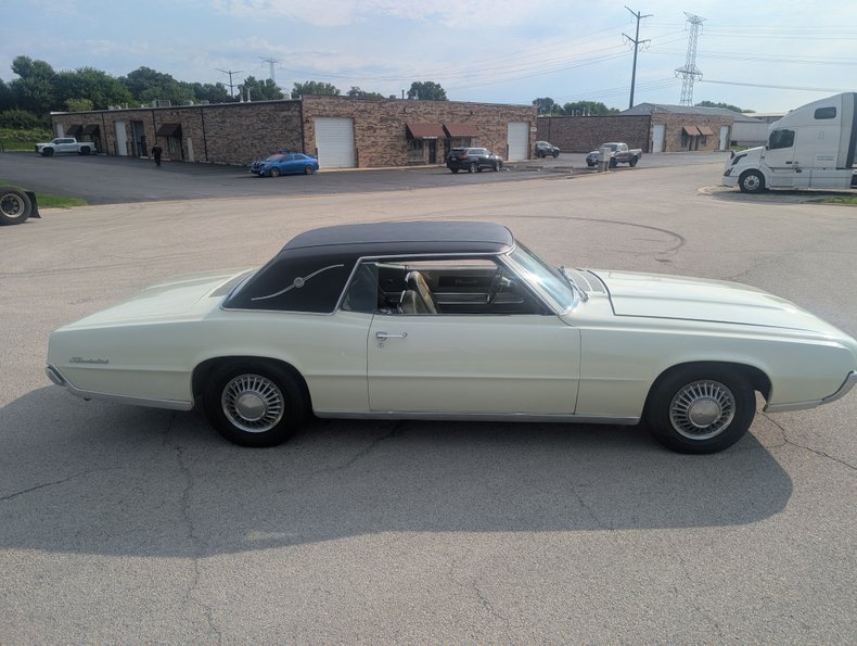Ford-Thunderbird-1967-Diamond-Green-Green-20