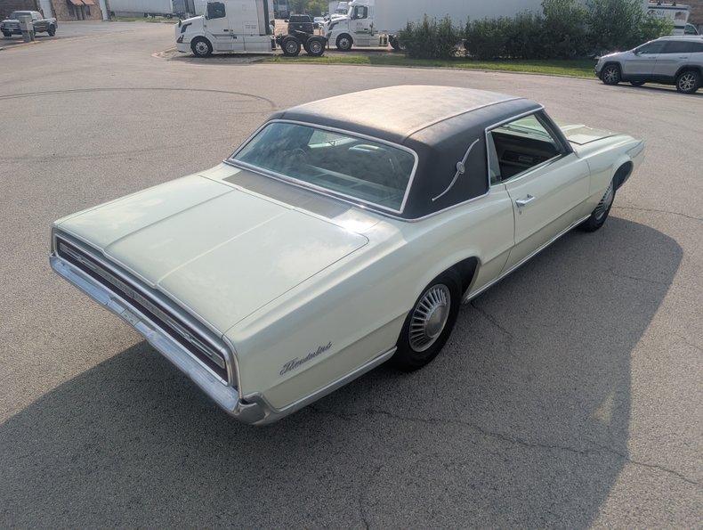 Ford-Thunderbird-1967-Diamond-Green-Green-22