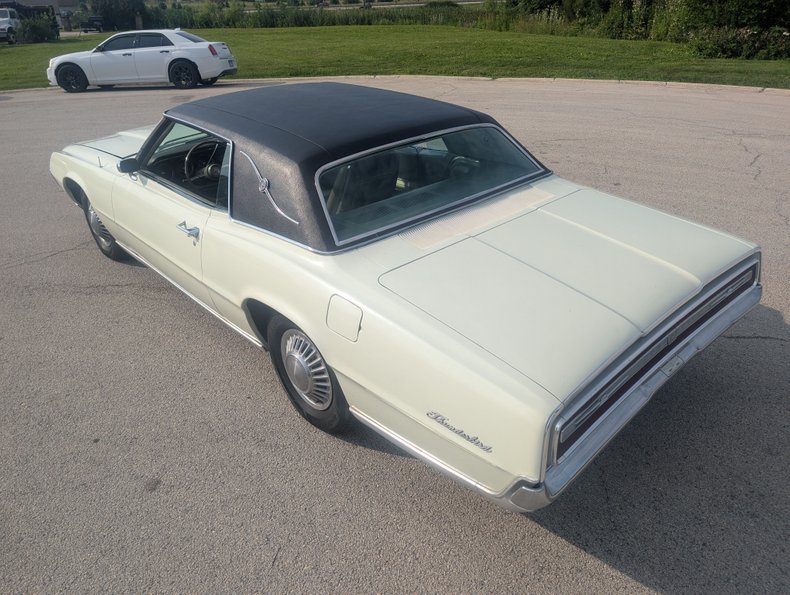 Ford-Thunderbird-1967-Diamond-Green-Green-24