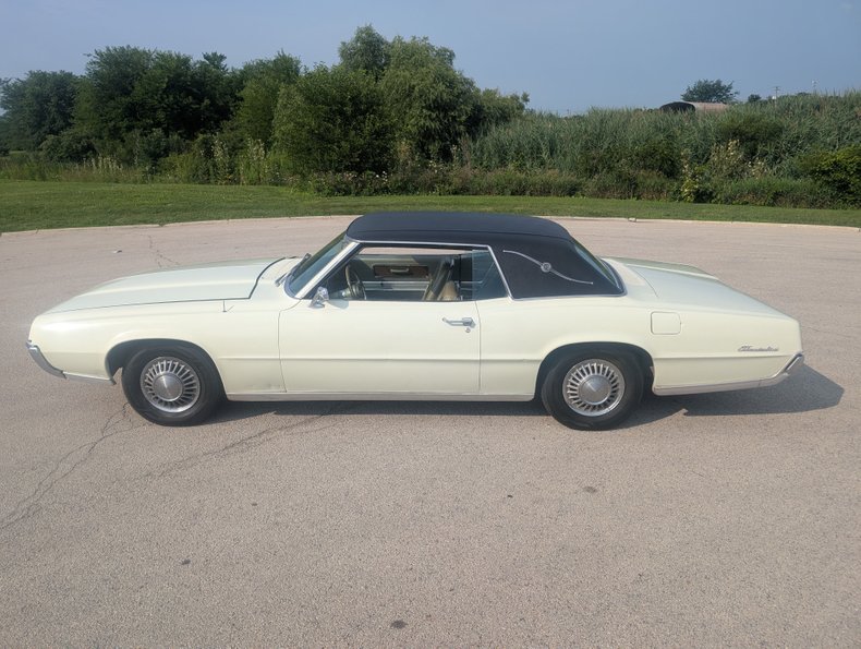 Ford-Thunderbird-1967-Diamond-Green-Green-26