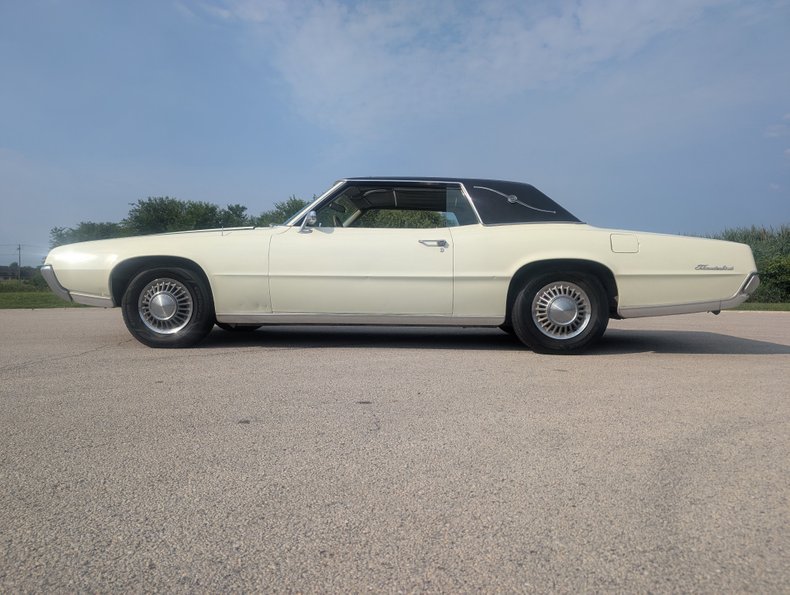 Ford-Thunderbird-1967-Diamond-Green-Green-27