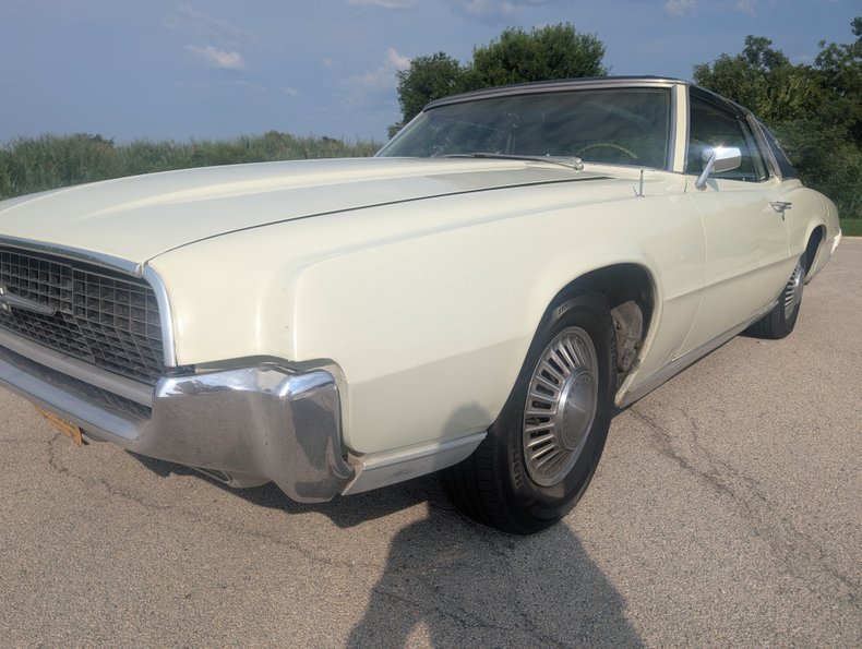 Ford-Thunderbird-1967-Diamond-Green-Green-28