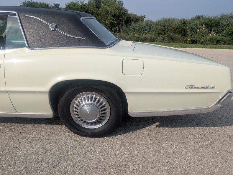 Ford-Thunderbird-1967-Diamond-Green-Green-30
