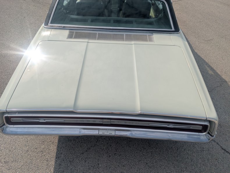 Ford-Thunderbird-1967-Diamond-Green-Green-35