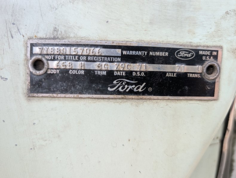 Ford-Thunderbird-1967-Diamond-Green-Green-41