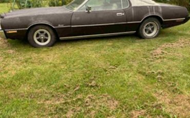 Ford-Thunderbird-1972-Sedan-1