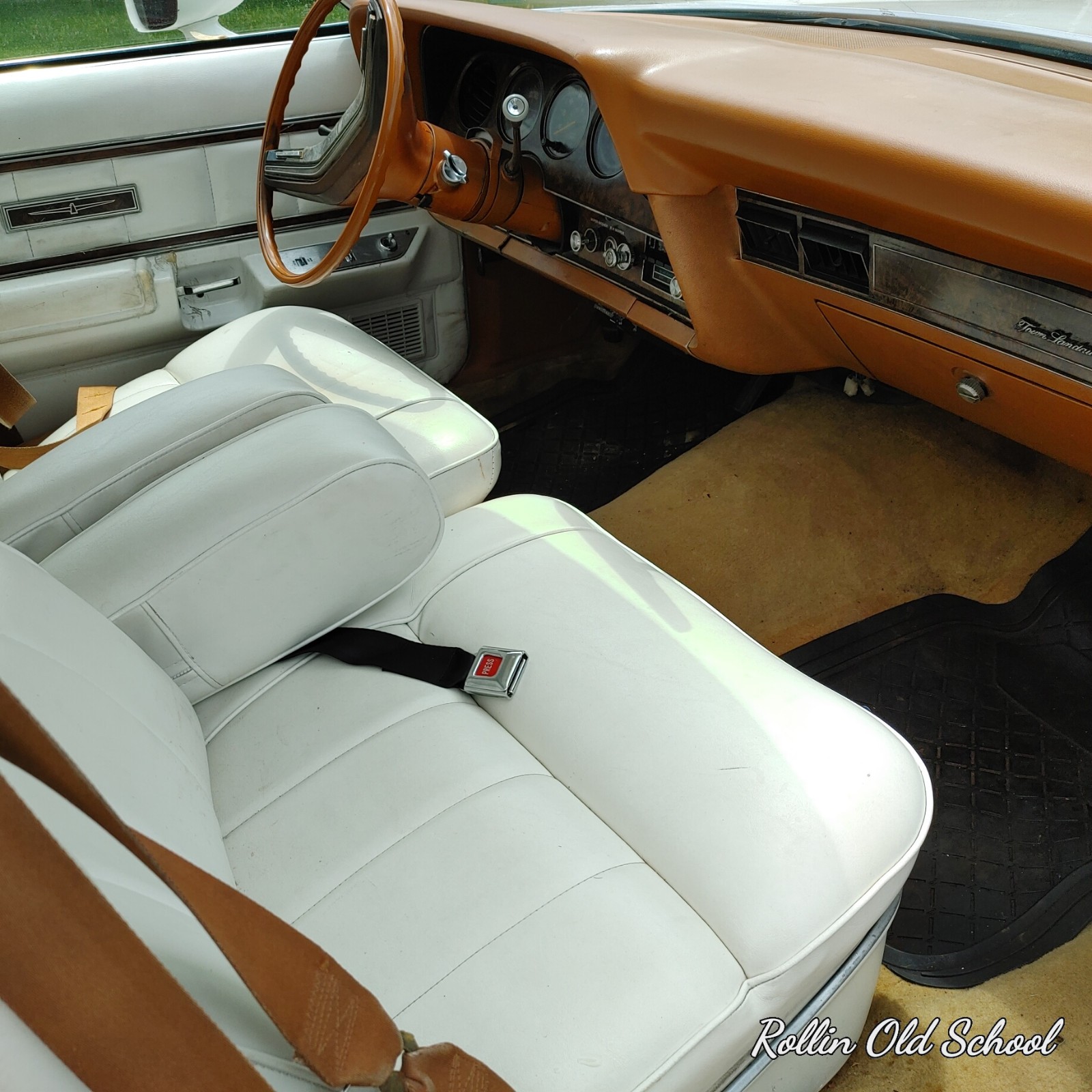 Ford-Thunderbird-1978-Coupe-25