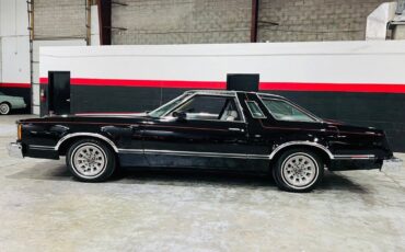Ford-Thunderbird-1979-Coupe-1