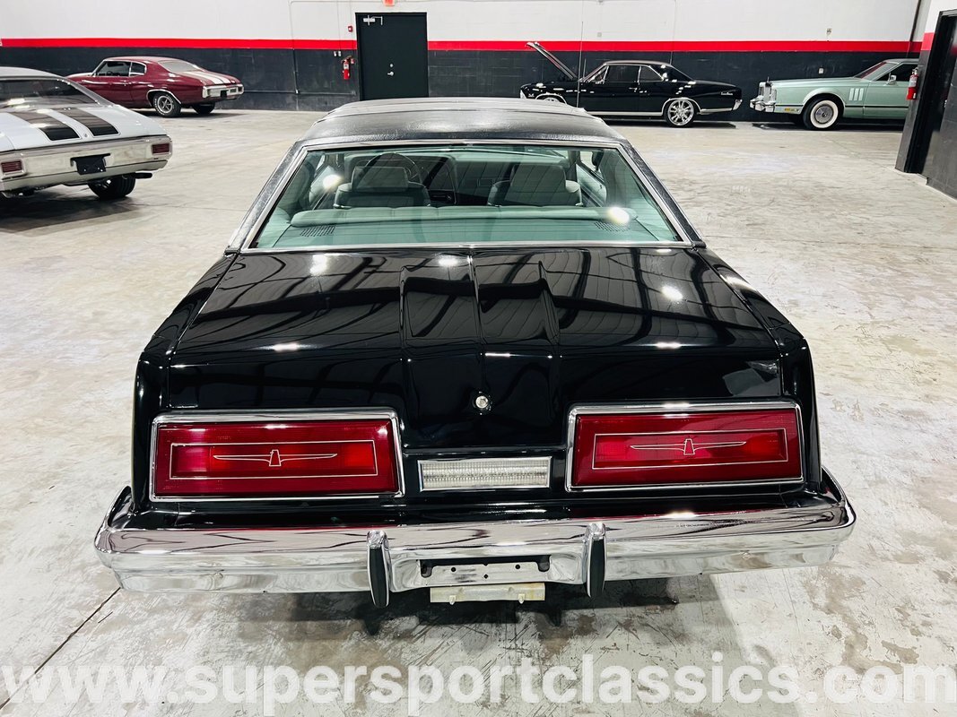 Ford-Thunderbird-1979-Coupe-4