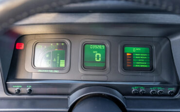 Ford-Thunderbird-1987-Sedan-35