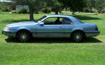 Ford-Thunderbird-1988-Coupe-4